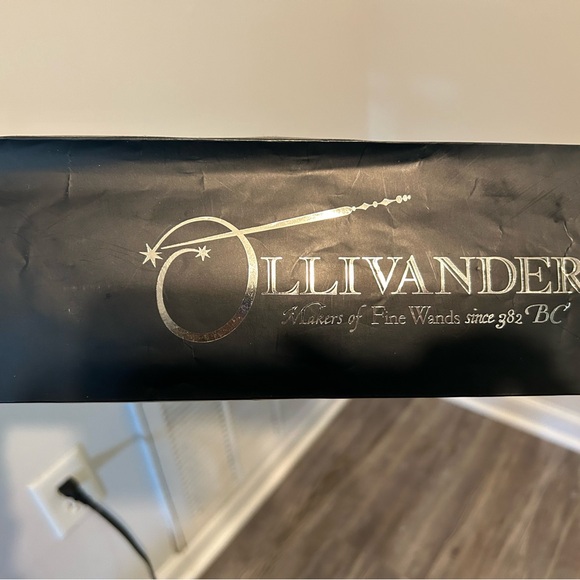 Wands - Picture 2 of 8